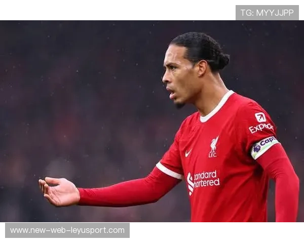 利物浦范戴克长传非常精准 利物浦范戴克长传非常精准